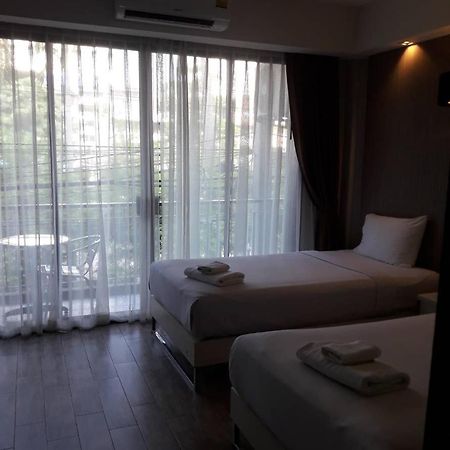 Inn Place Serviced Residence Pattaya Extérieur photo
