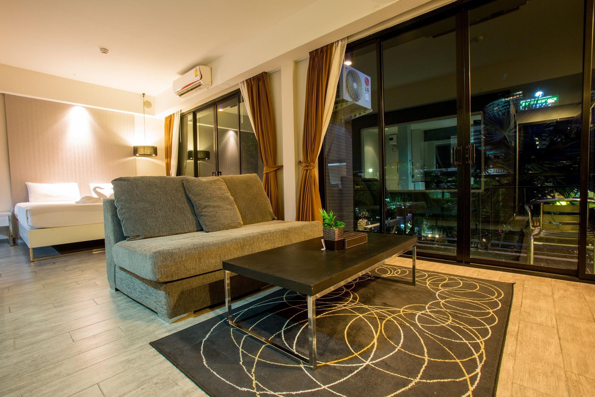 Inn Place Serviced Residence Pattaya Extérieur photo