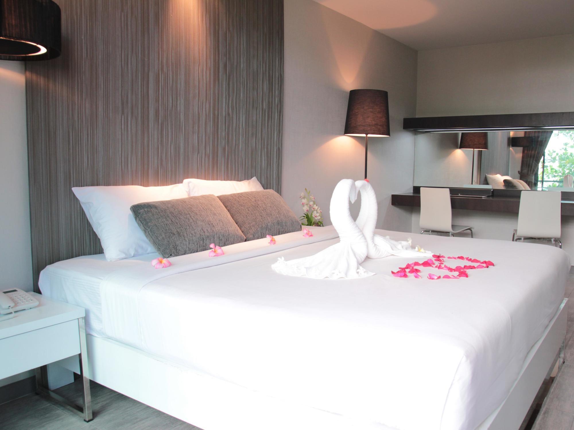 Inn Place Serviced Residence Pattaya Extérieur photo