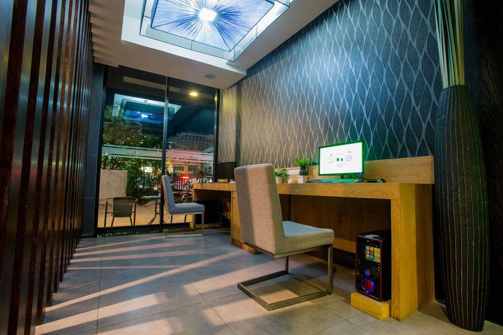 Inn Place Serviced Residence Pattaya Extérieur photo