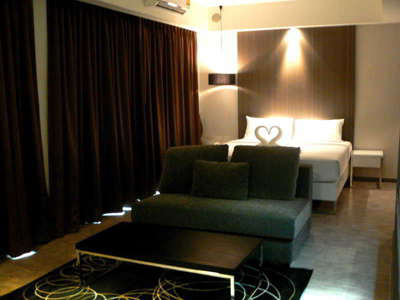 Inn Place Serviced Residence Pattaya Extérieur photo