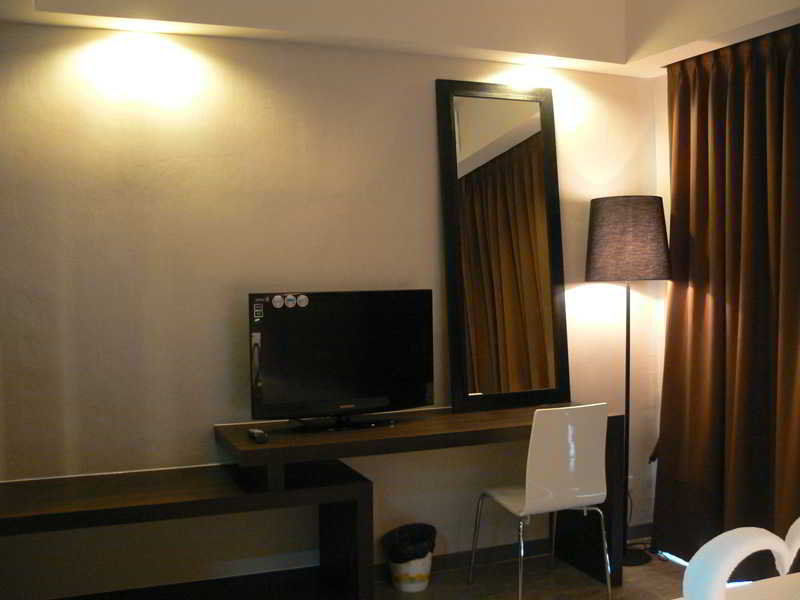 Inn Place Serviced Residence Pattaya Extérieur photo