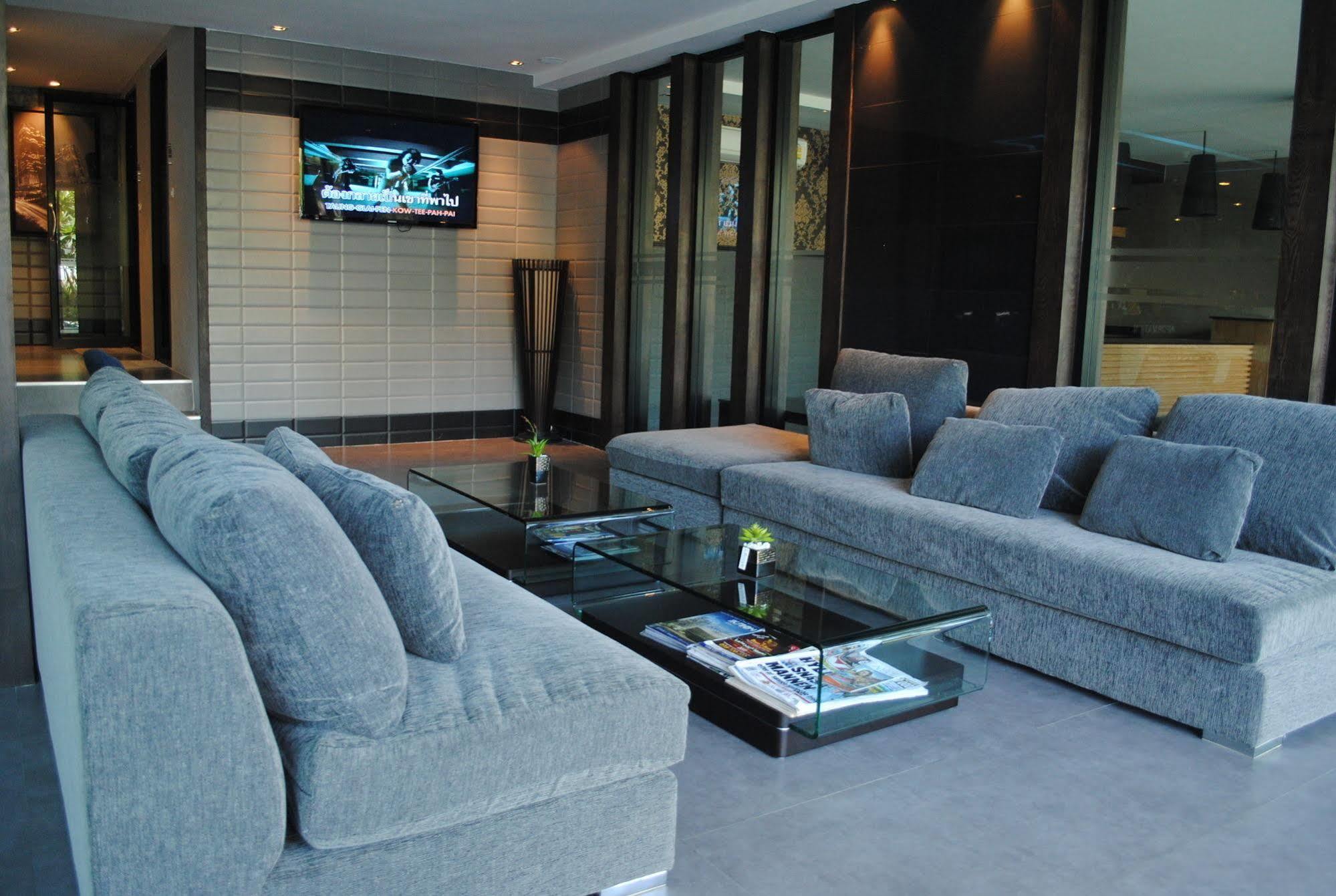 Inn Place Serviced Residence Pattaya Extérieur photo