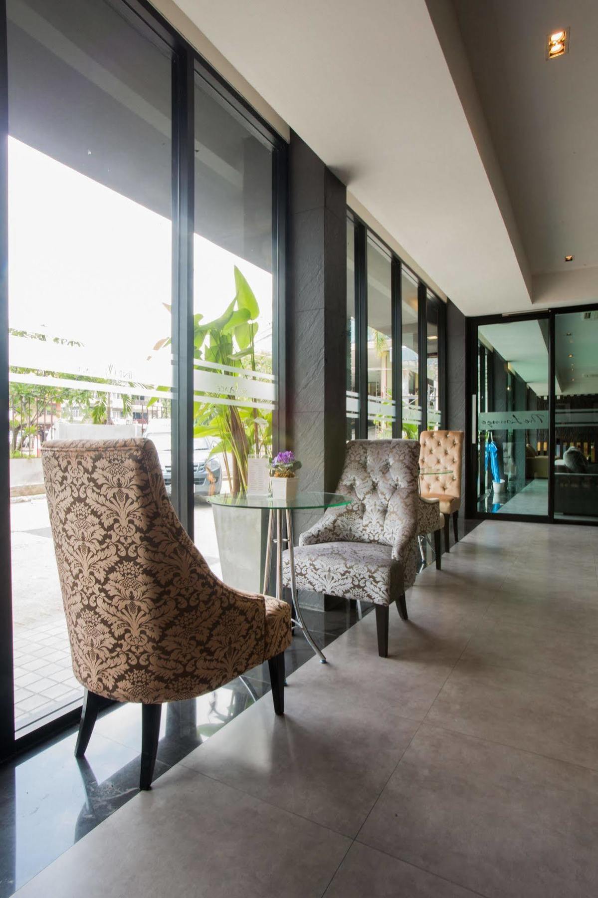 Inn Place Serviced Residence Pattaya Extérieur photo