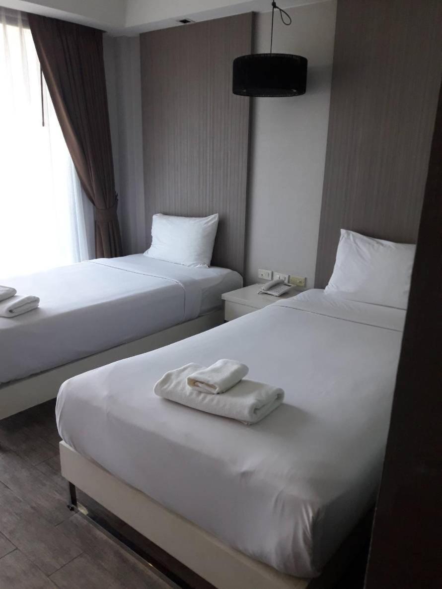 Inn Place Serviced Residence Pattaya Extérieur photo